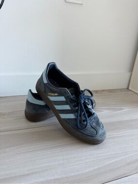 adidas Men’s Dark Blue Suede Sneakers with Light Blue Stripes